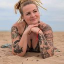 Frederike B.