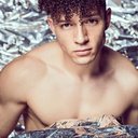 Niklas G.
